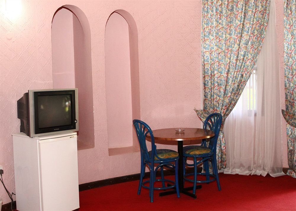 Ridar Hotel Seeta Exterior photo